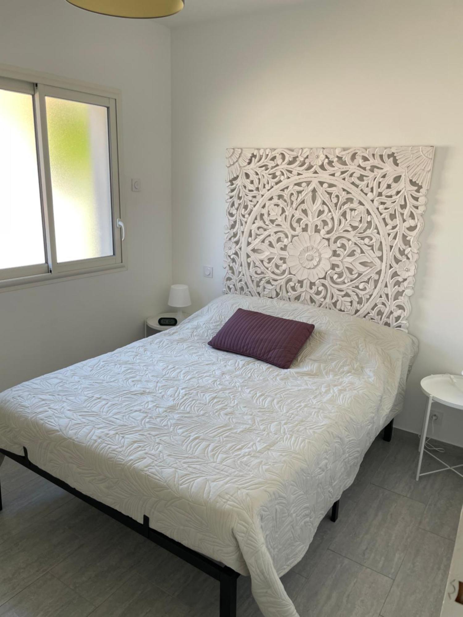 Appartement T2 Avec Terrasse Et Cour Cavaillon Buitenkant foto