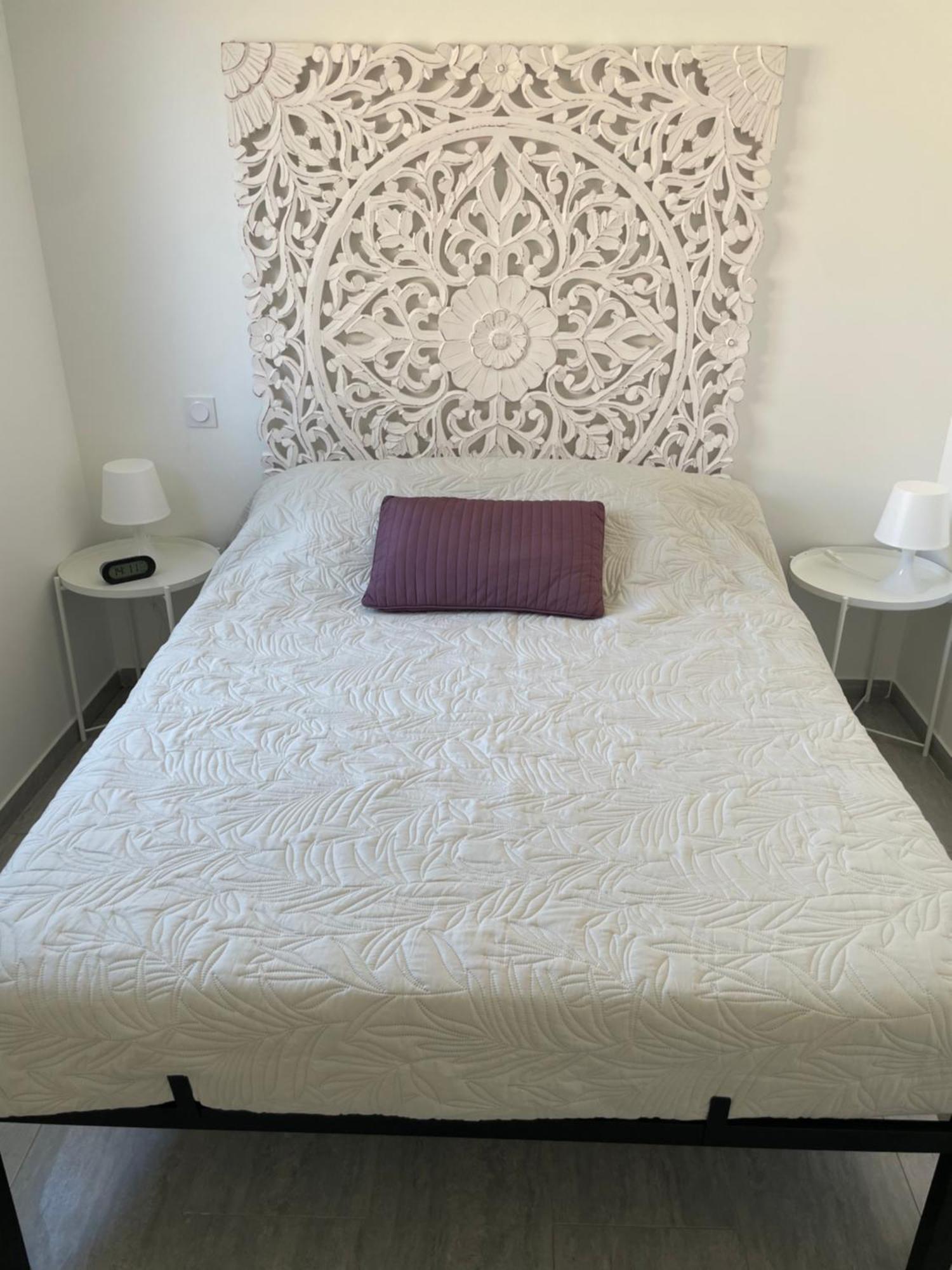 Appartement T2 Avec Terrasse Et Cour Cavaillon Buitenkant foto